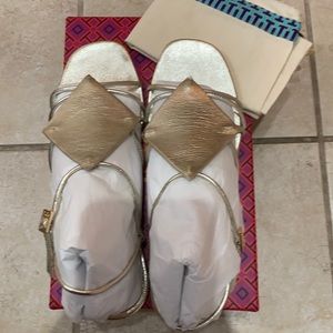 Tory Burch diamond patch sandal size 10